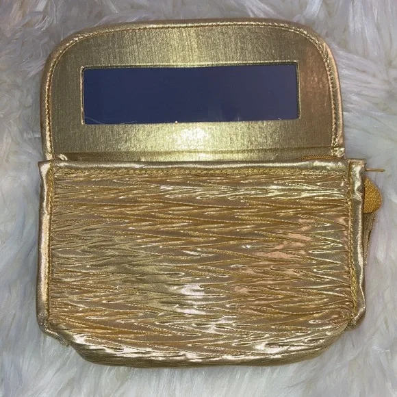 Unbranded gold gathered lame evening bag w/zip close, inside mirror $9 - Picture 2 of 11